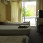 Papagal ホステル *